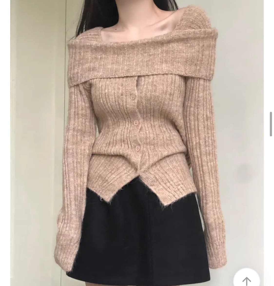 영앤리치 여리무드 오프숄더 니트 상품이미지2