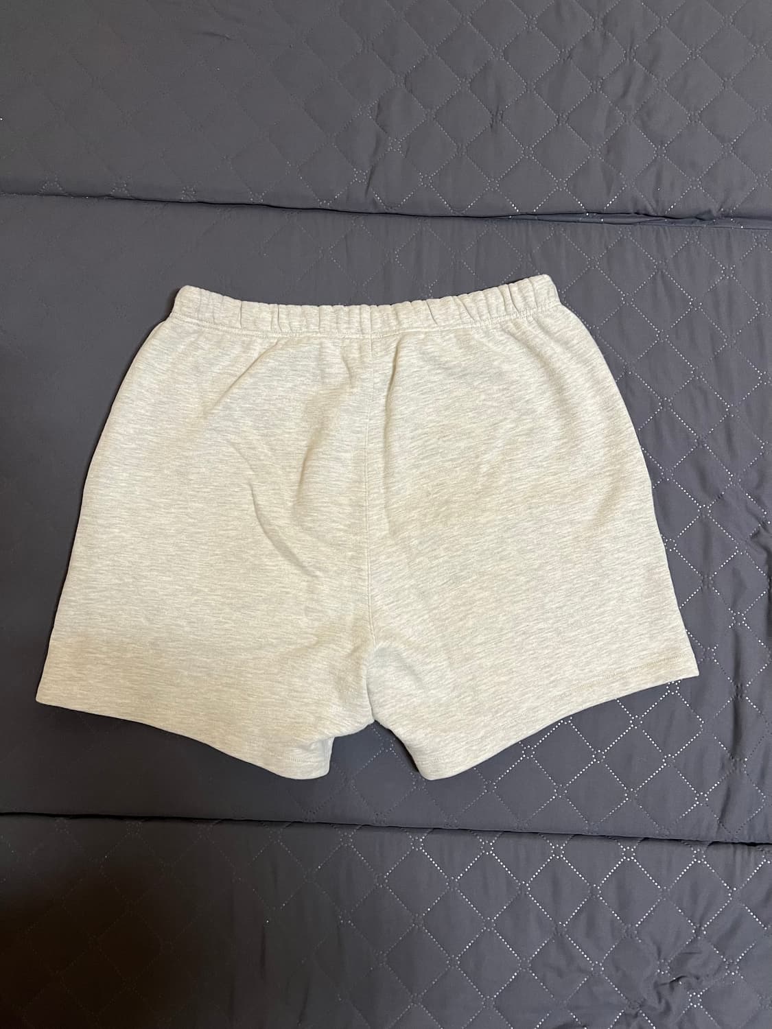 피어오브갓 에센셜 쇼츠 라이트 오트밀 상품이미지3