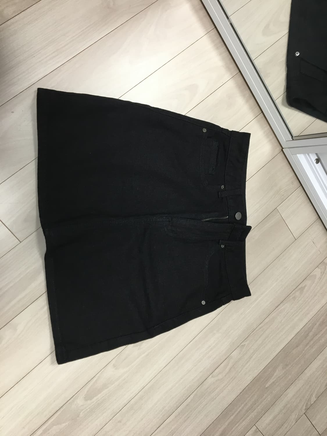 무신사 스탠다드 미니 스커트 블랙 상품이미지4