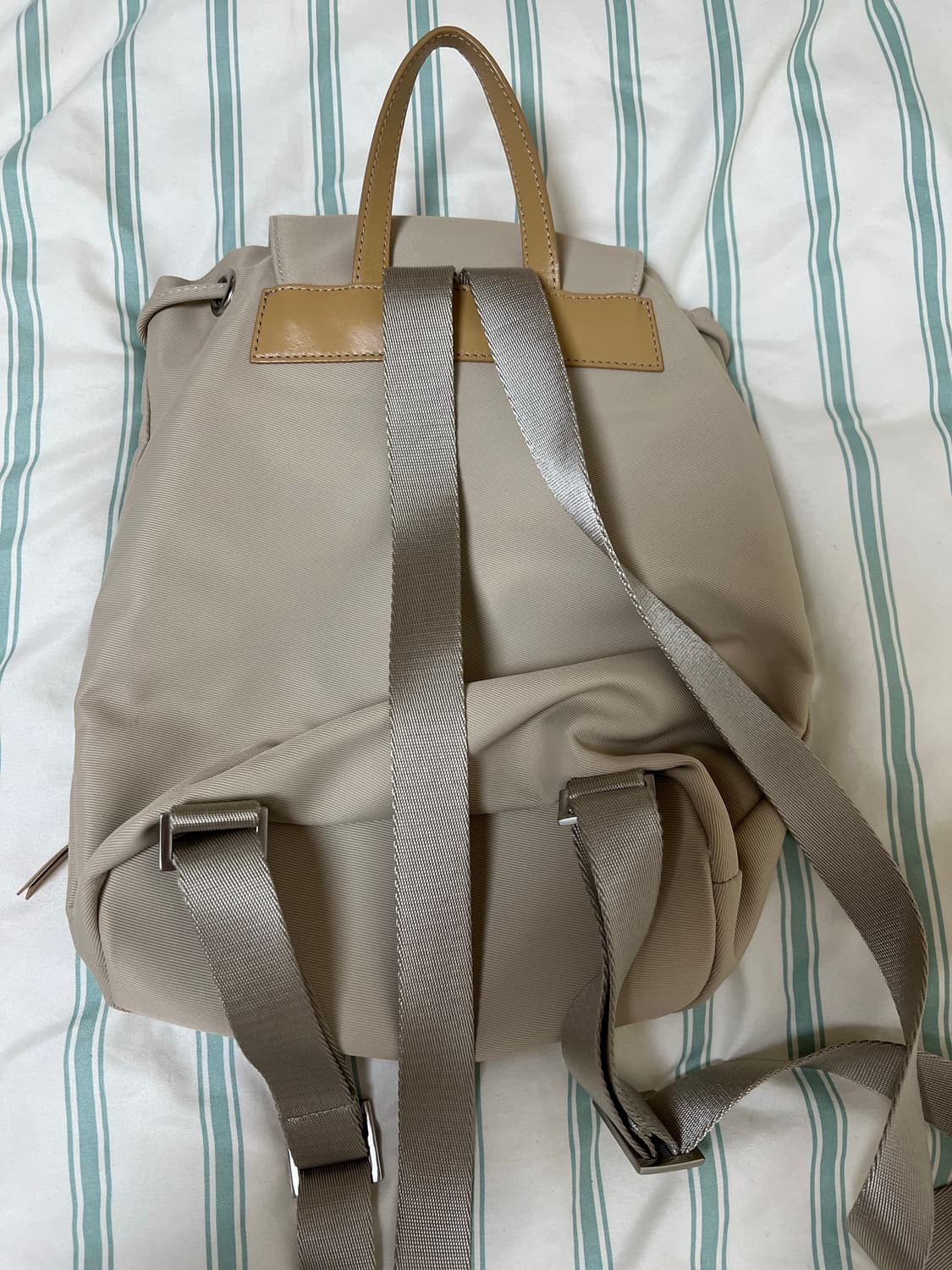 미닛뮤트 클로백팩 모카베이지 상품이미지3