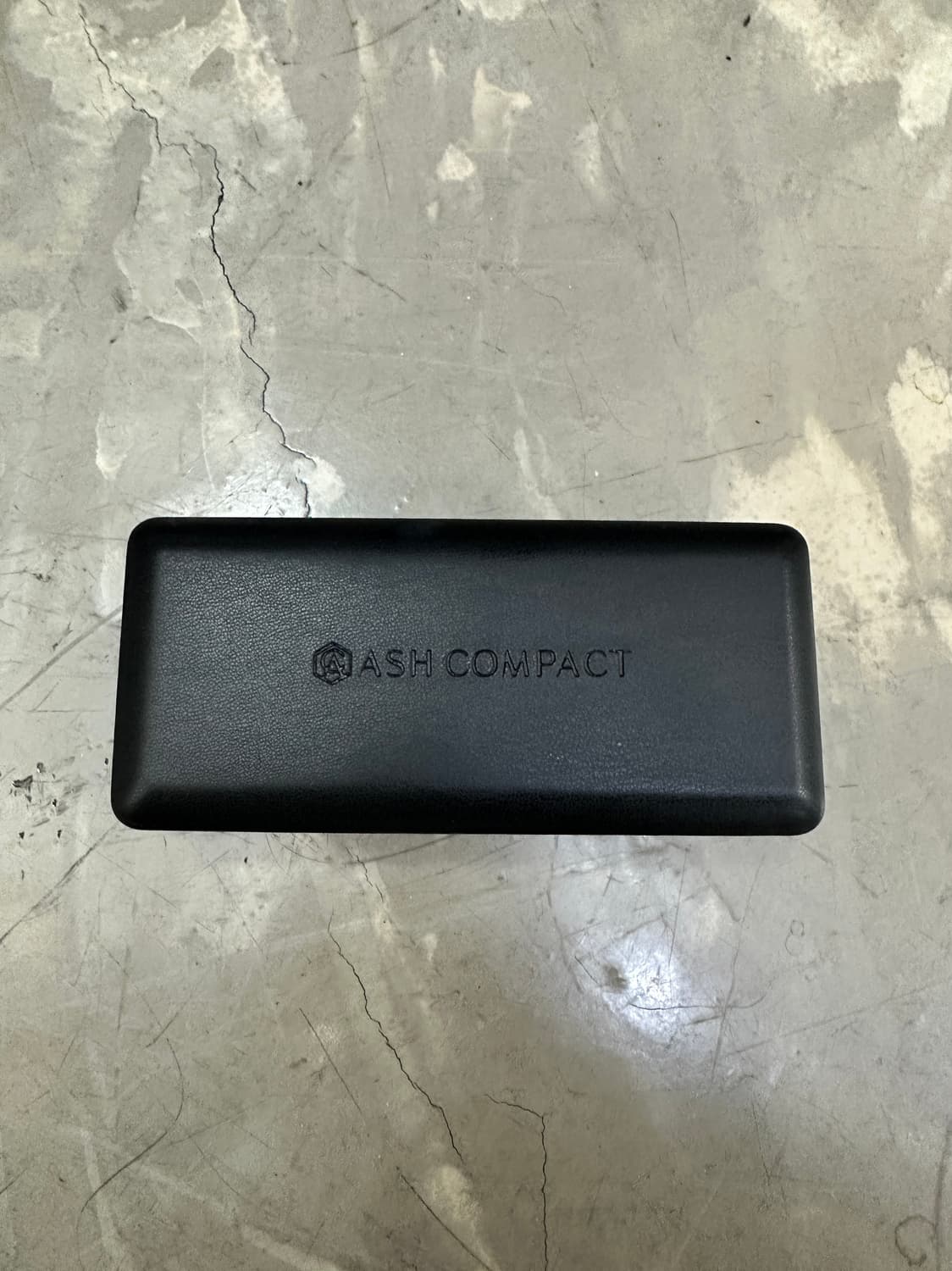 애쉬컴팩트 베이커 R 47 블랙 안경 판매합니다 상품이미지9