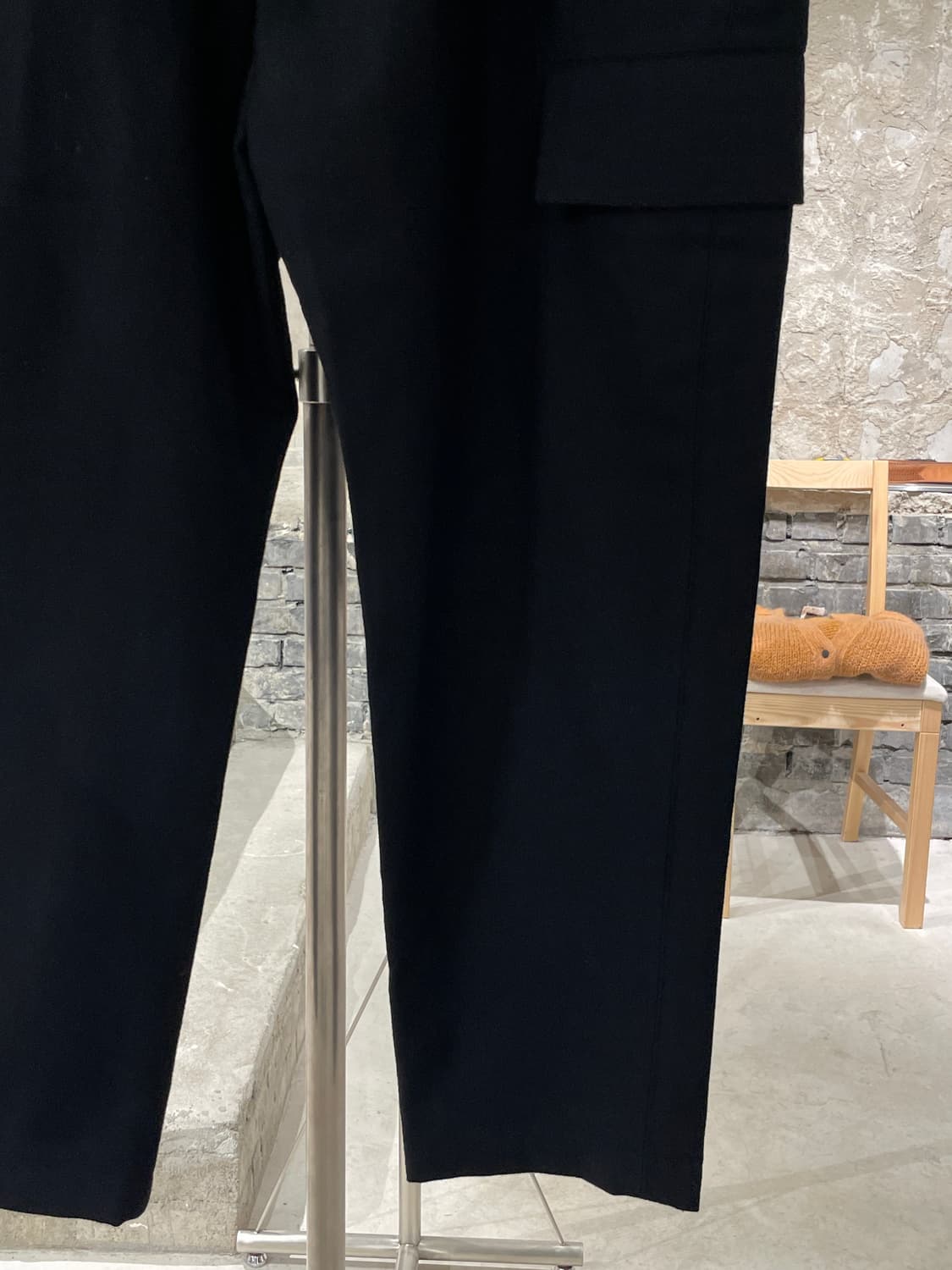 준지 블랙 울 카고 팬츠 상품이미지5