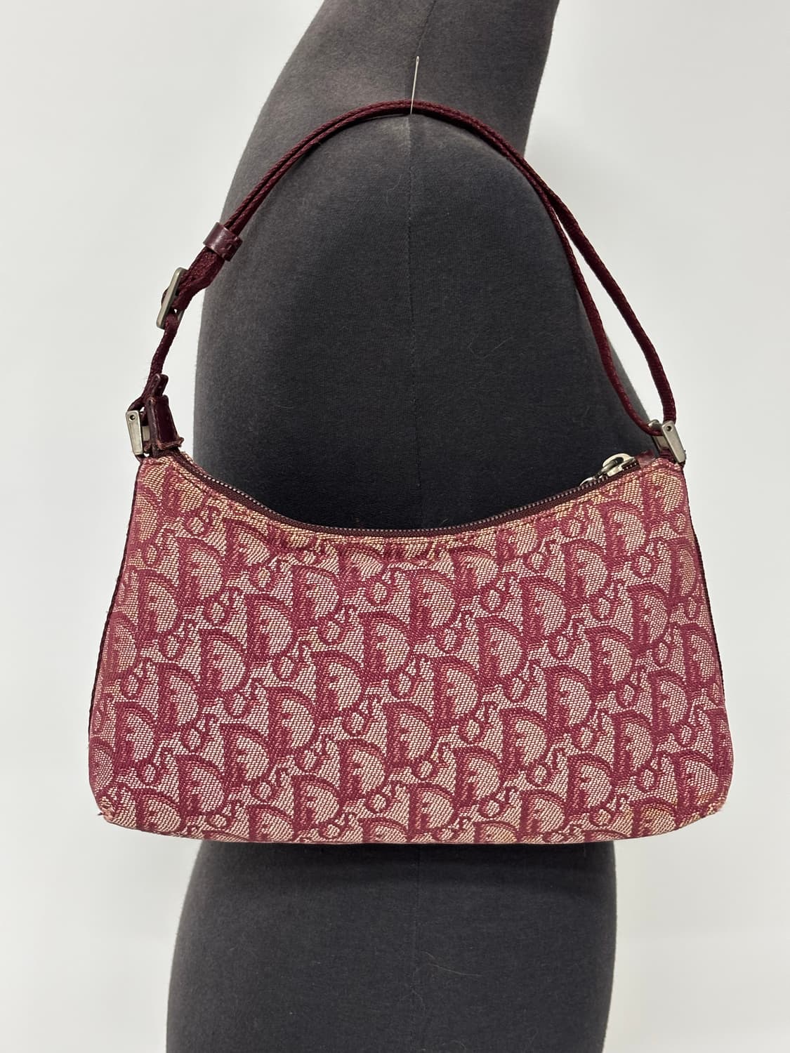 디올 오블리크 버건디 트로터 포쉐트 미니백 상품이미지3