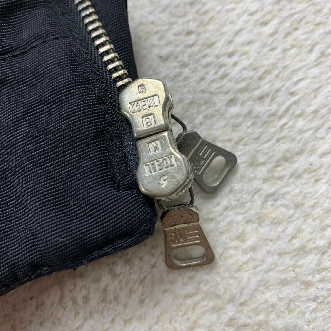 폴로 진스 자수로고 나일론쉘 2way 집업 자켓 블랙 상품이미지8