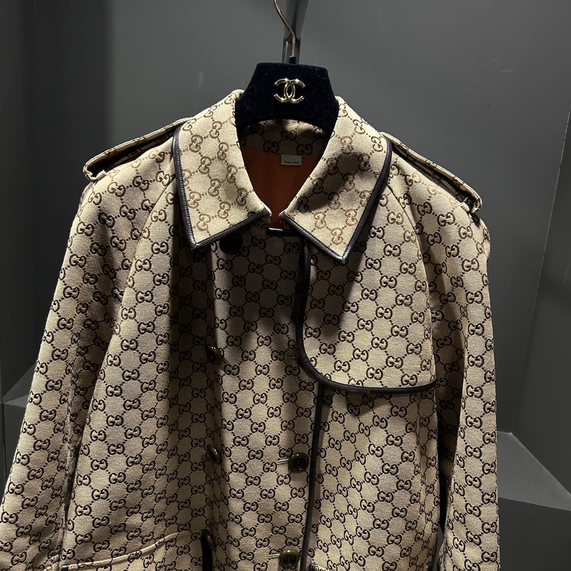 구찌 GG 수프림 트렌치코트 상품이미지4