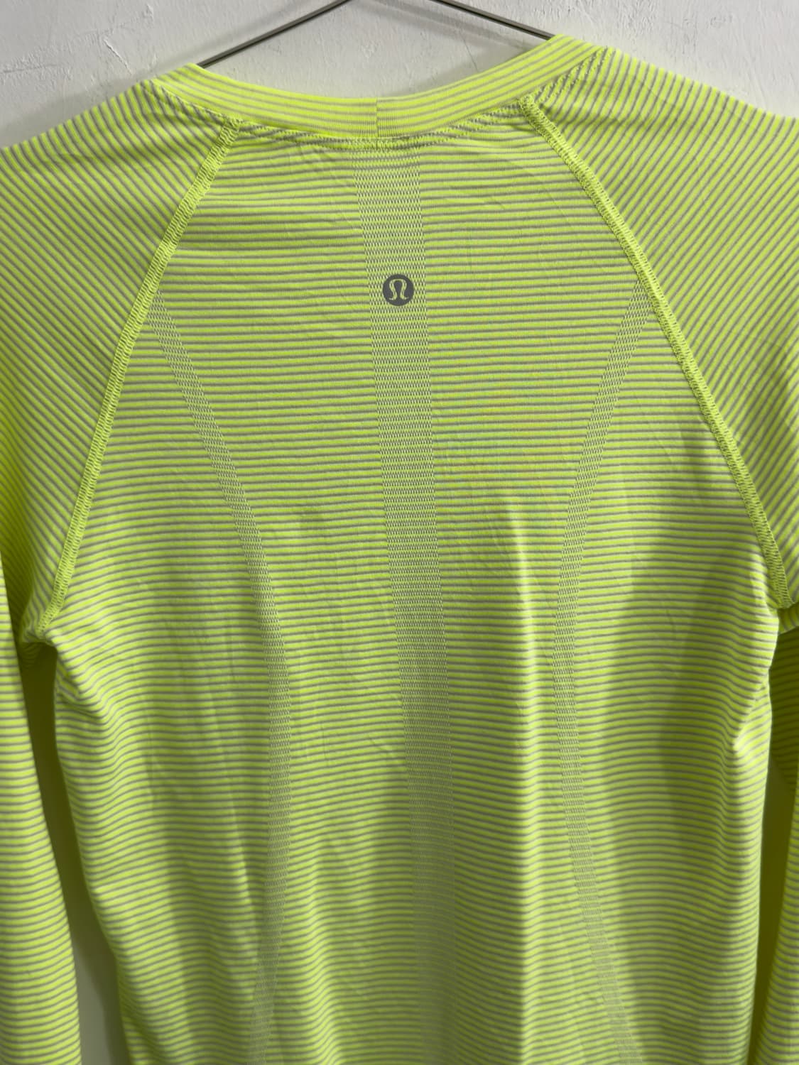 lululemon stripe longsleeve 상품이미지7