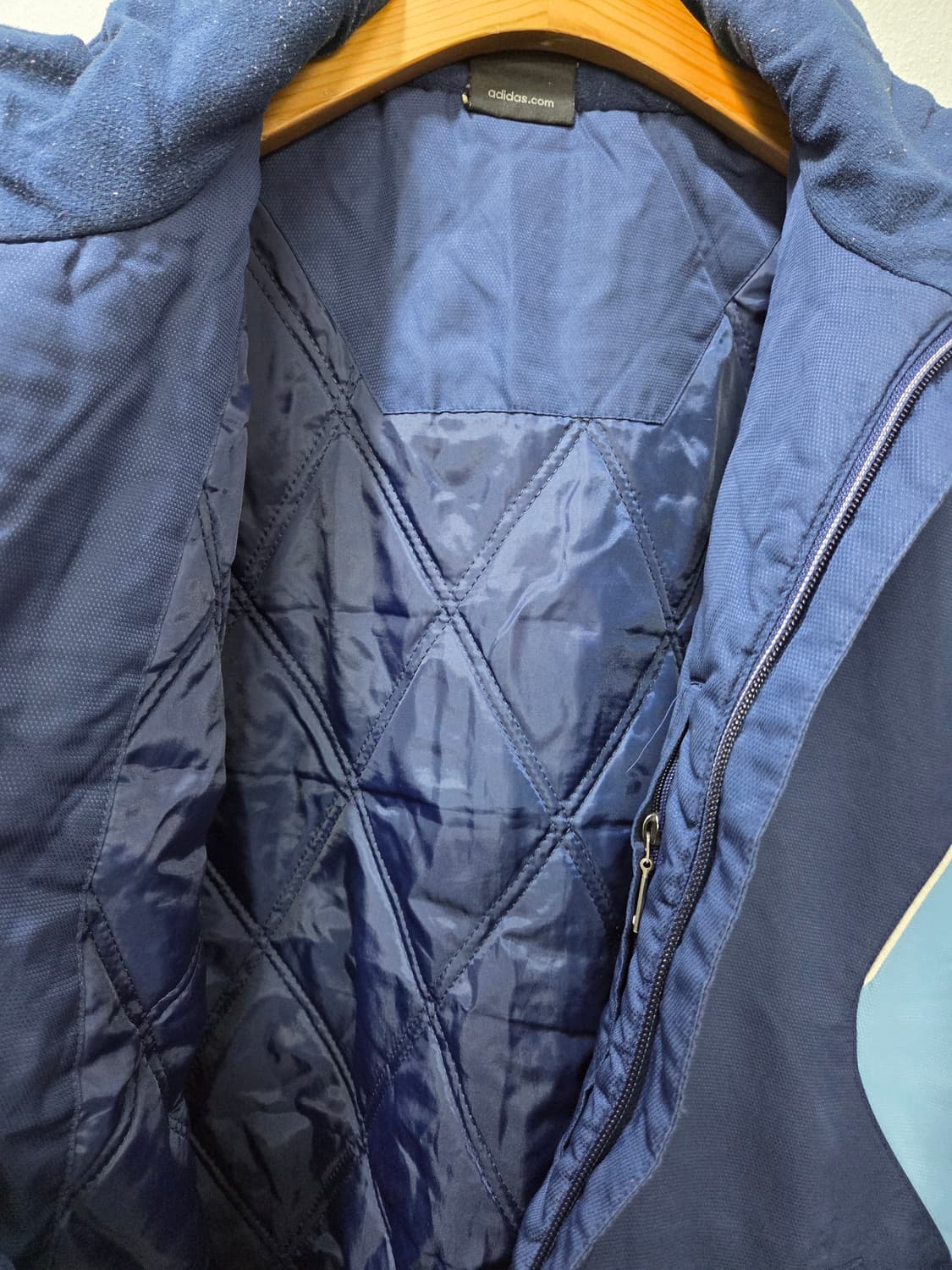 아디다스 트렉 누빔 패딩 점퍼 경량 폴리 100 상품이미지6