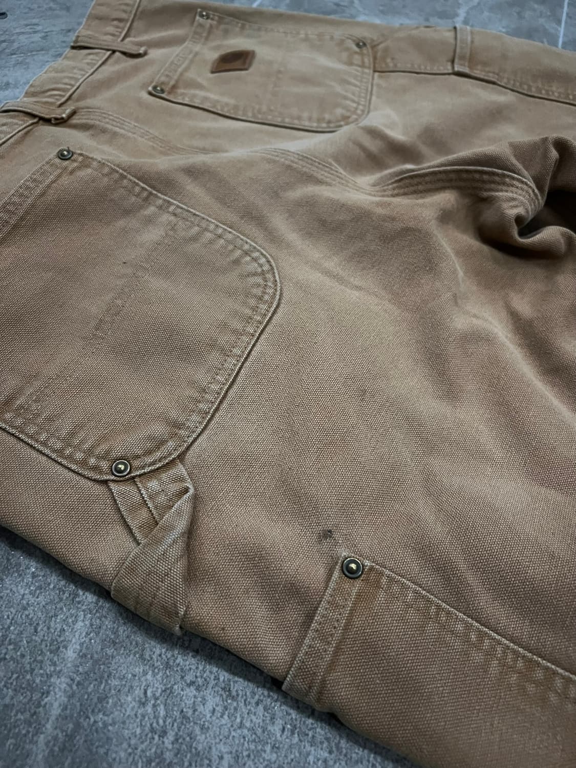 (34X34)칼하트 더블니 워크팬츠 B136BRN 칼하트브라운 던거리핏 상품이미지8