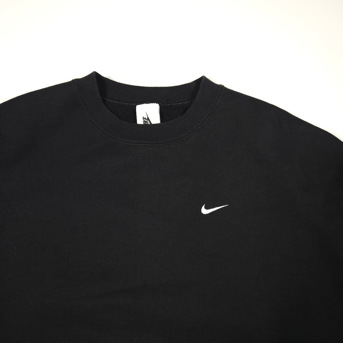 나이키 NRG 솔로 스우시 맨투맨 블랙 상품이미지2