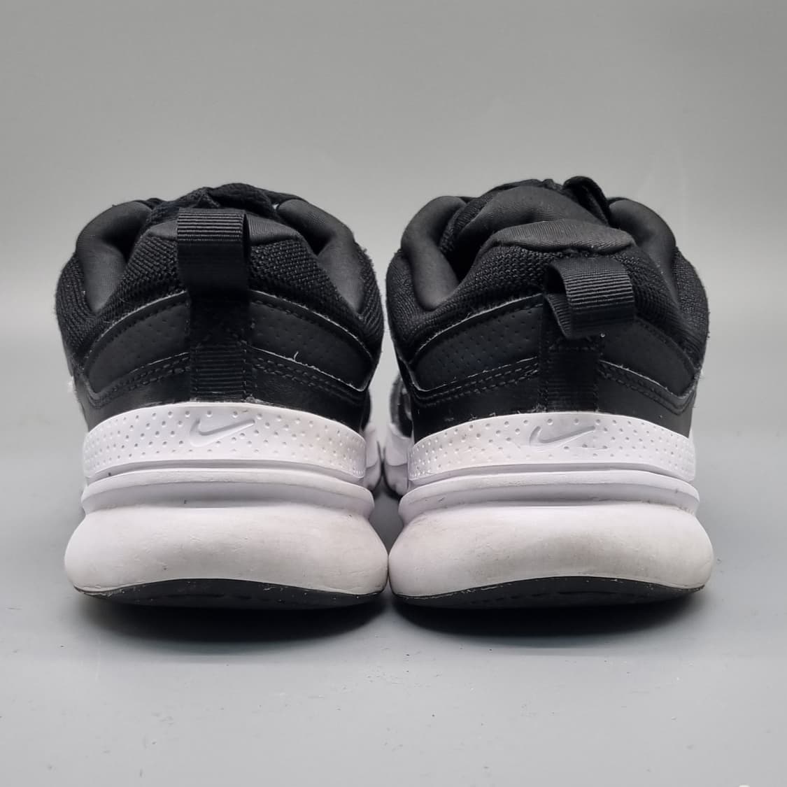 나이키 디파이올데이 운동화 245 상품이미지4