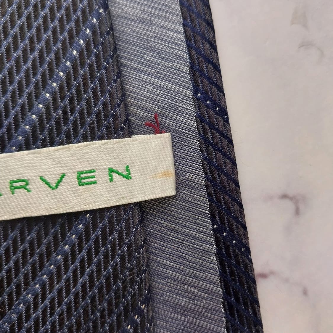 까르뱅 실크 네이비 헤링본 패턴 넥타이 9.2cm A+등급 K2107 상품이미지8