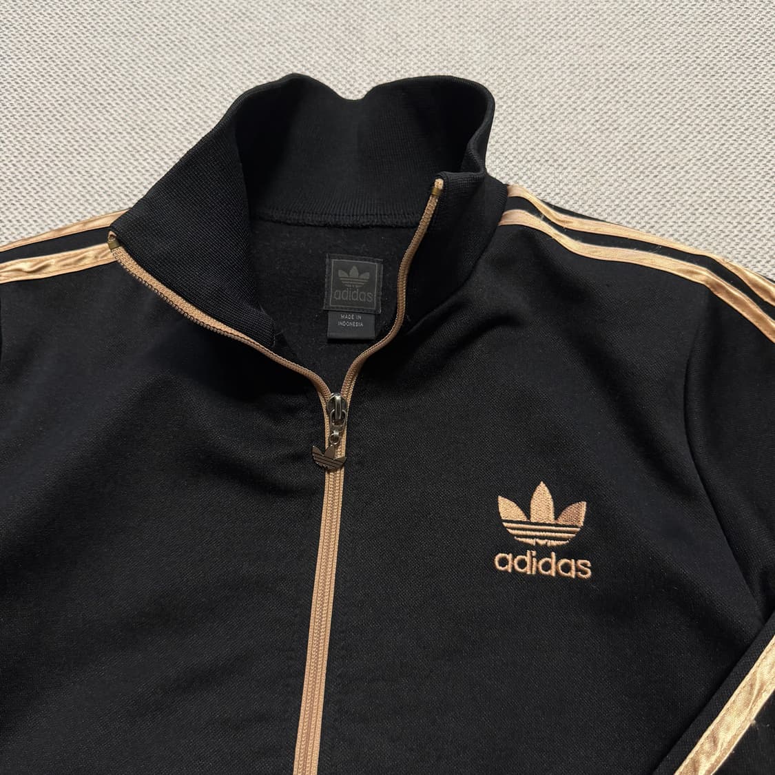 아디다스 오리지널 빅로고 트랙탑 상품이미지3