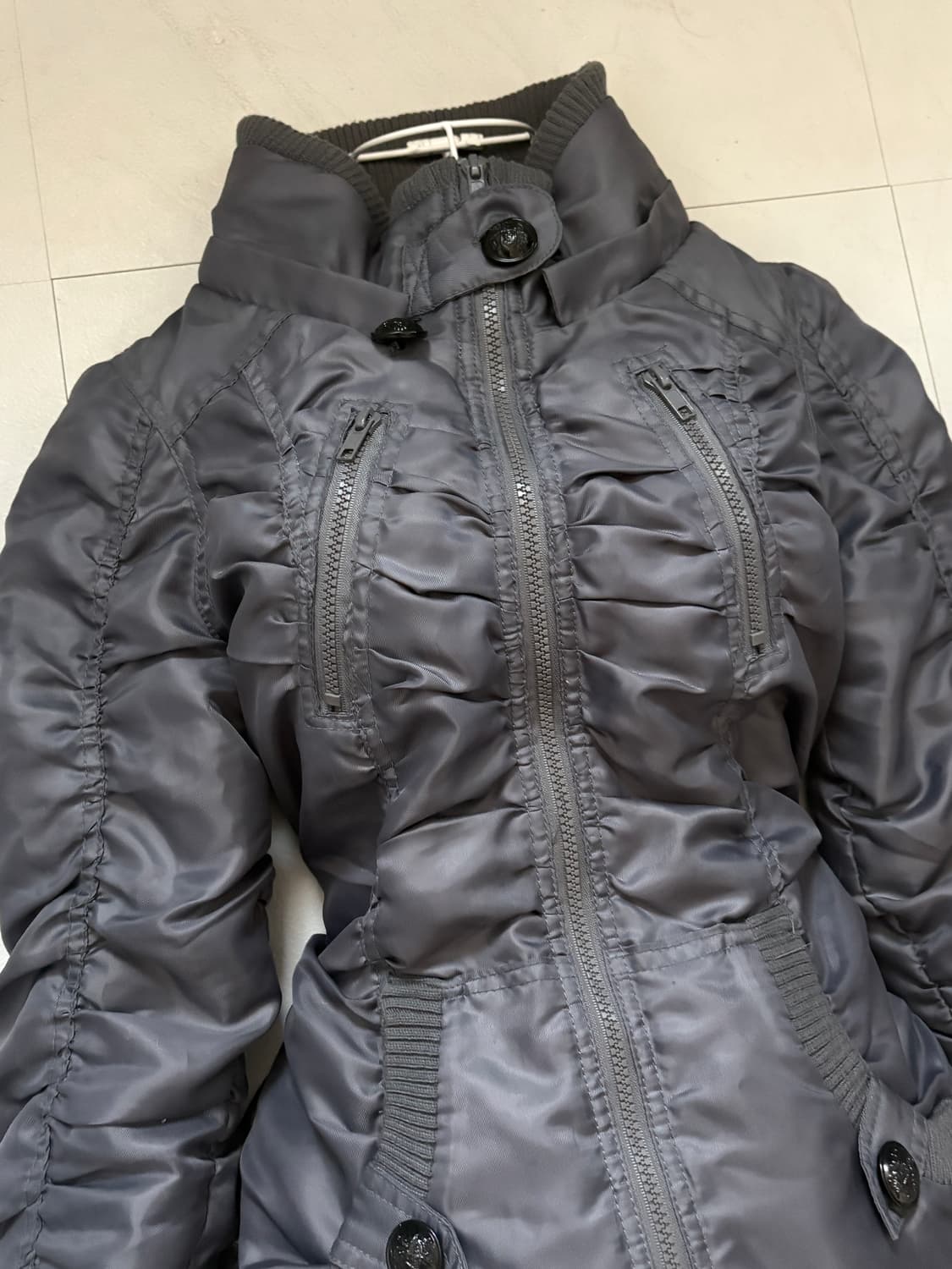 • Shirring High-Neck Light Padded Jacket 상품이미지7