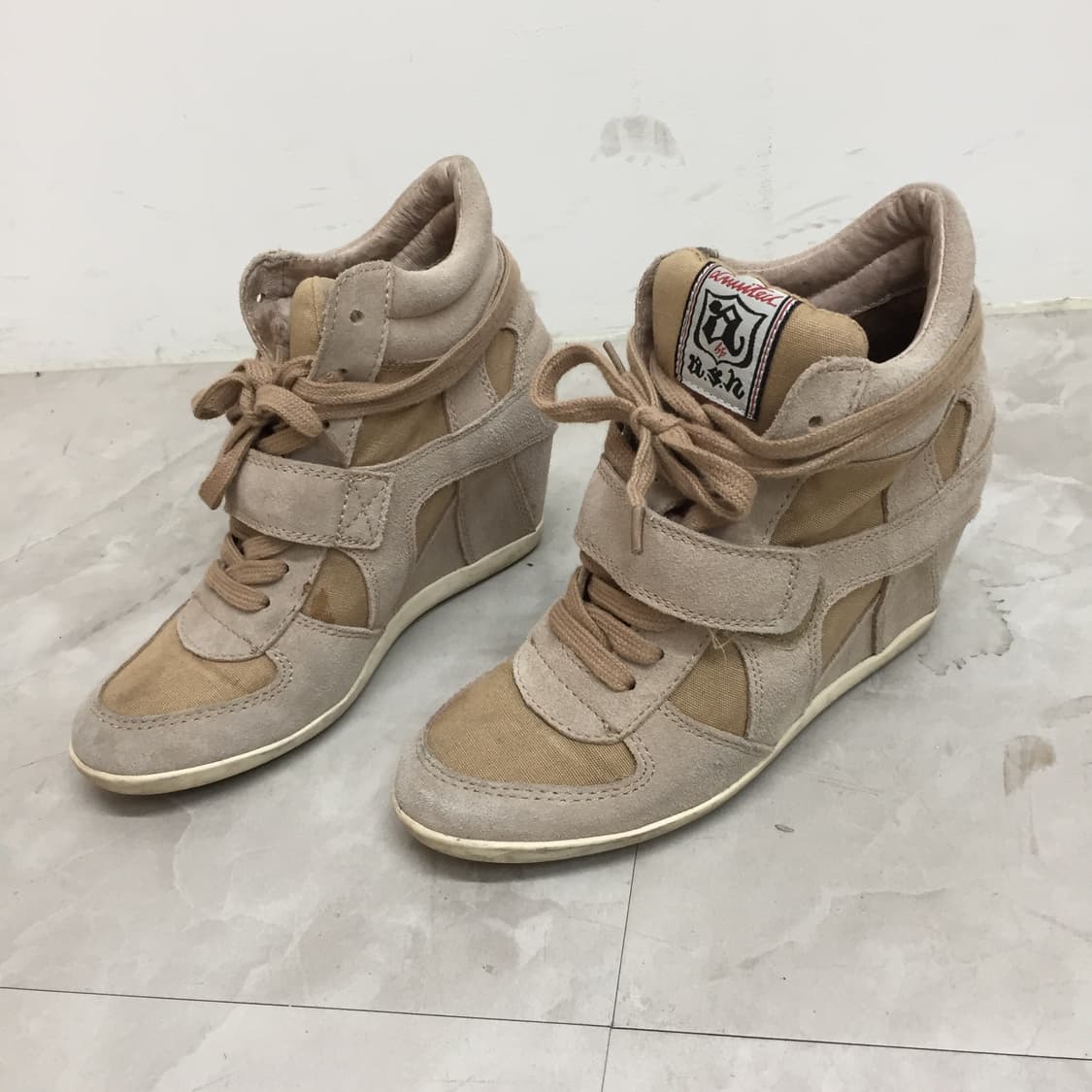 Ash 아쉬 스웨이드 하이탑 웨지 스니커즈 상품이미지1