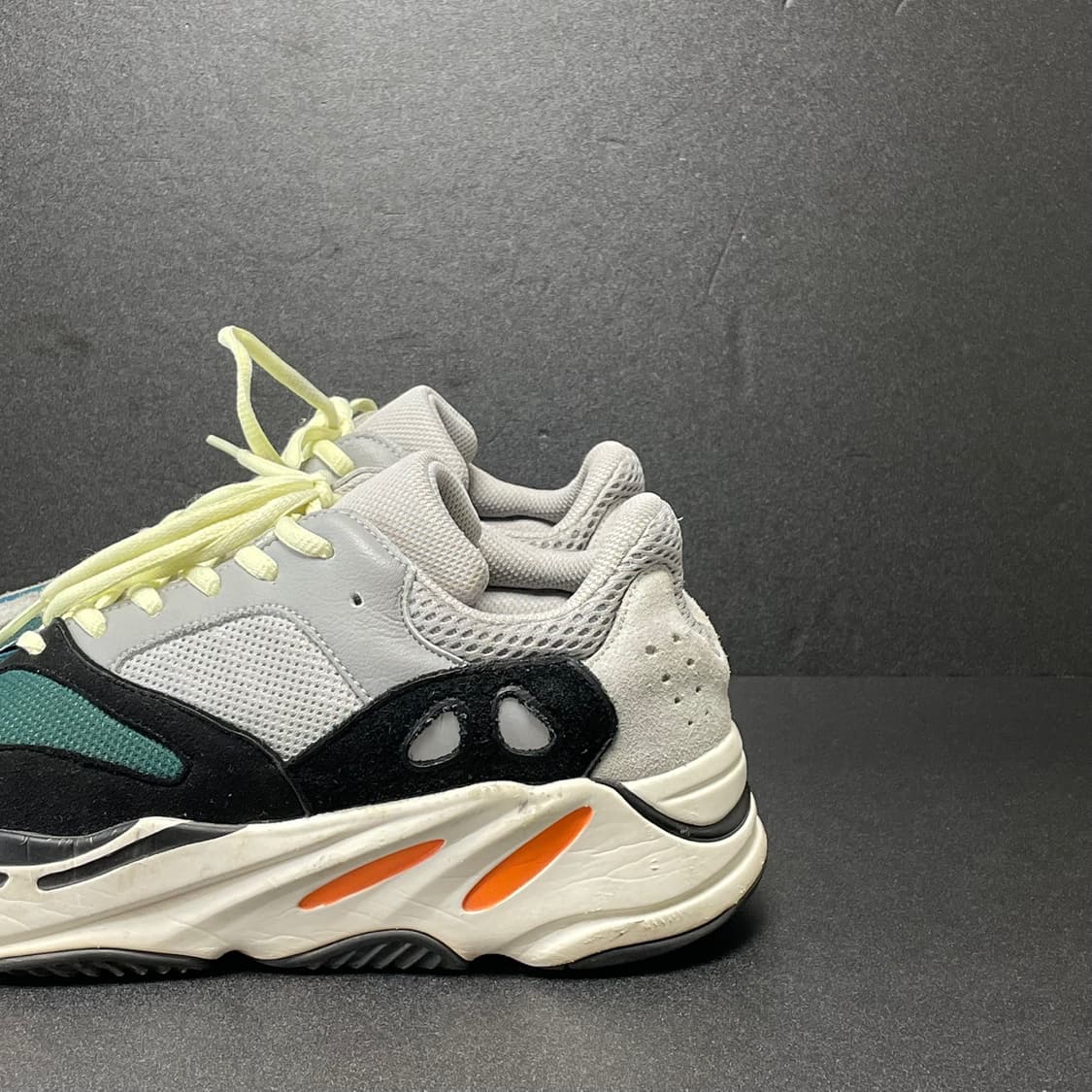 [260] 아디다스 YEEZY 이지부스트 웨이브러너 OG 상품이미지5
