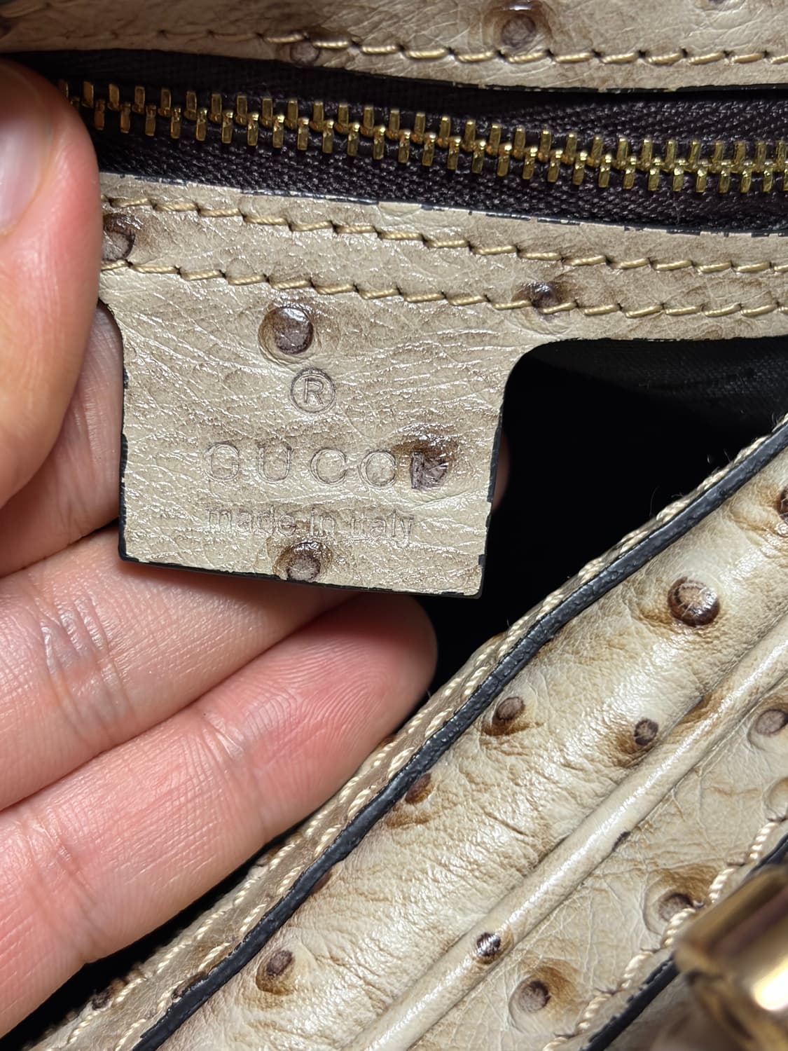 구찌 오스트리치 빈티지 숄더백 아이보리 상품이미지6