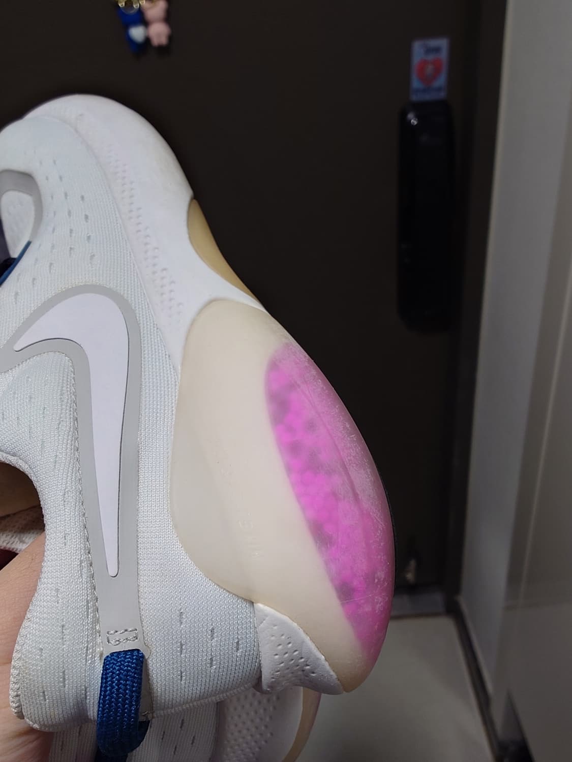 [235] 나이키 조이라이드 듀얼 런 흰핑 운동화 상품이미지6