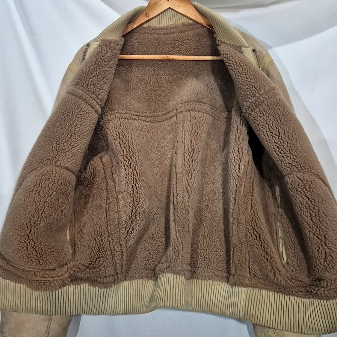 Vince 쉐어링 봄버 자켓 상품이미지5