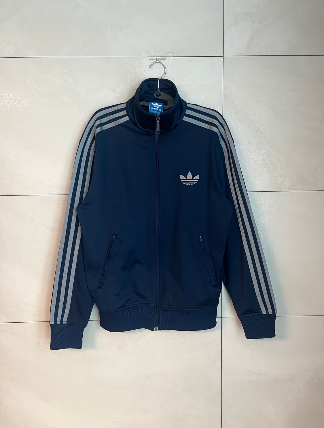 [해외/S] 아디다스 구파이어버드 대장 져지 네이비/그레이 라인 상품이미지3