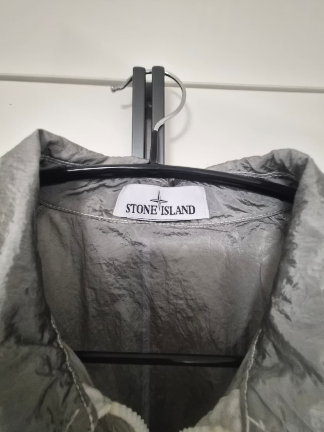 22ss xxl 스톤아일랜드 나일론 메탈 오버셔츠 아이스 상품이미지3