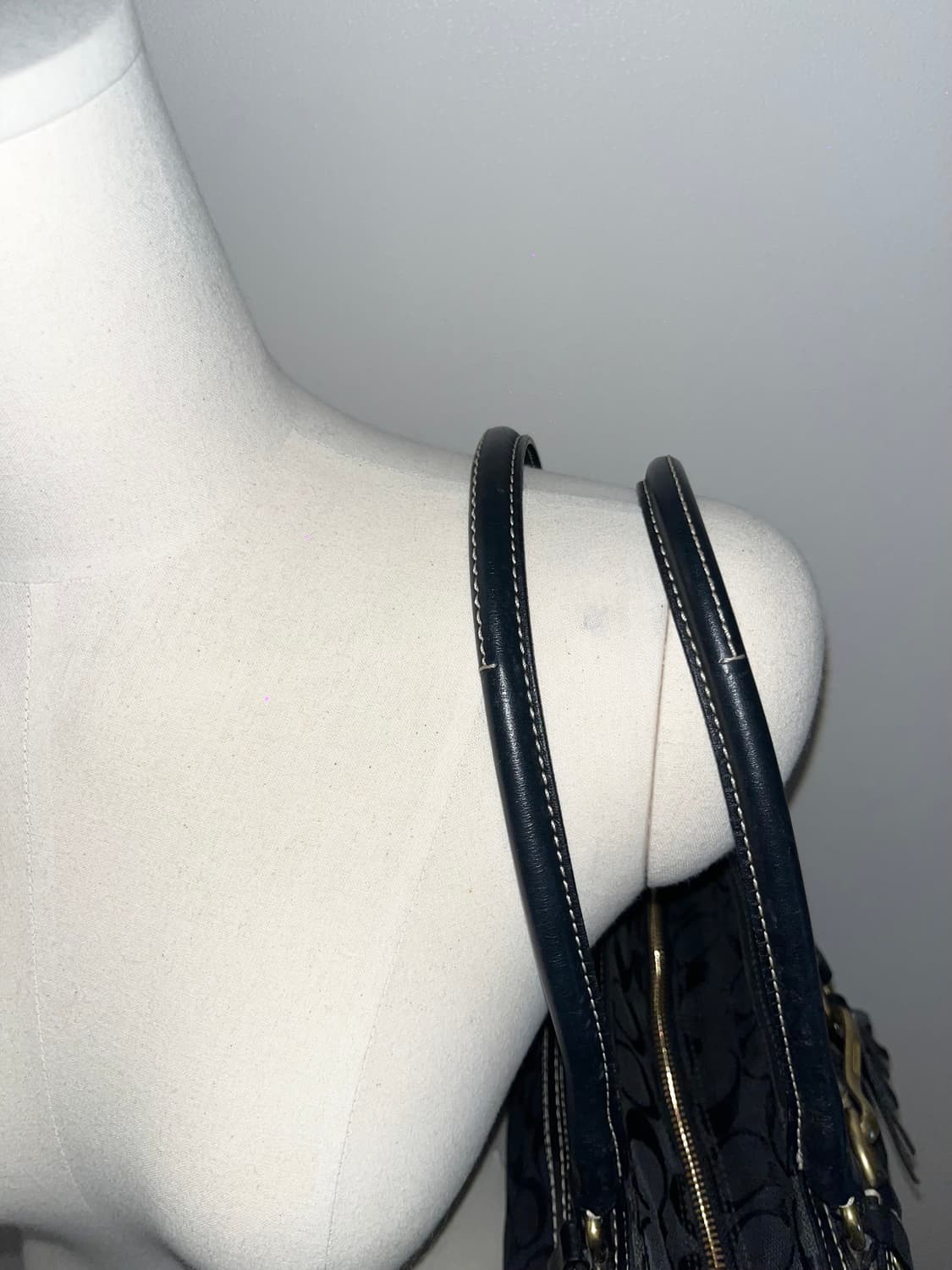 Coach black square shoulder bag 상품이미지4