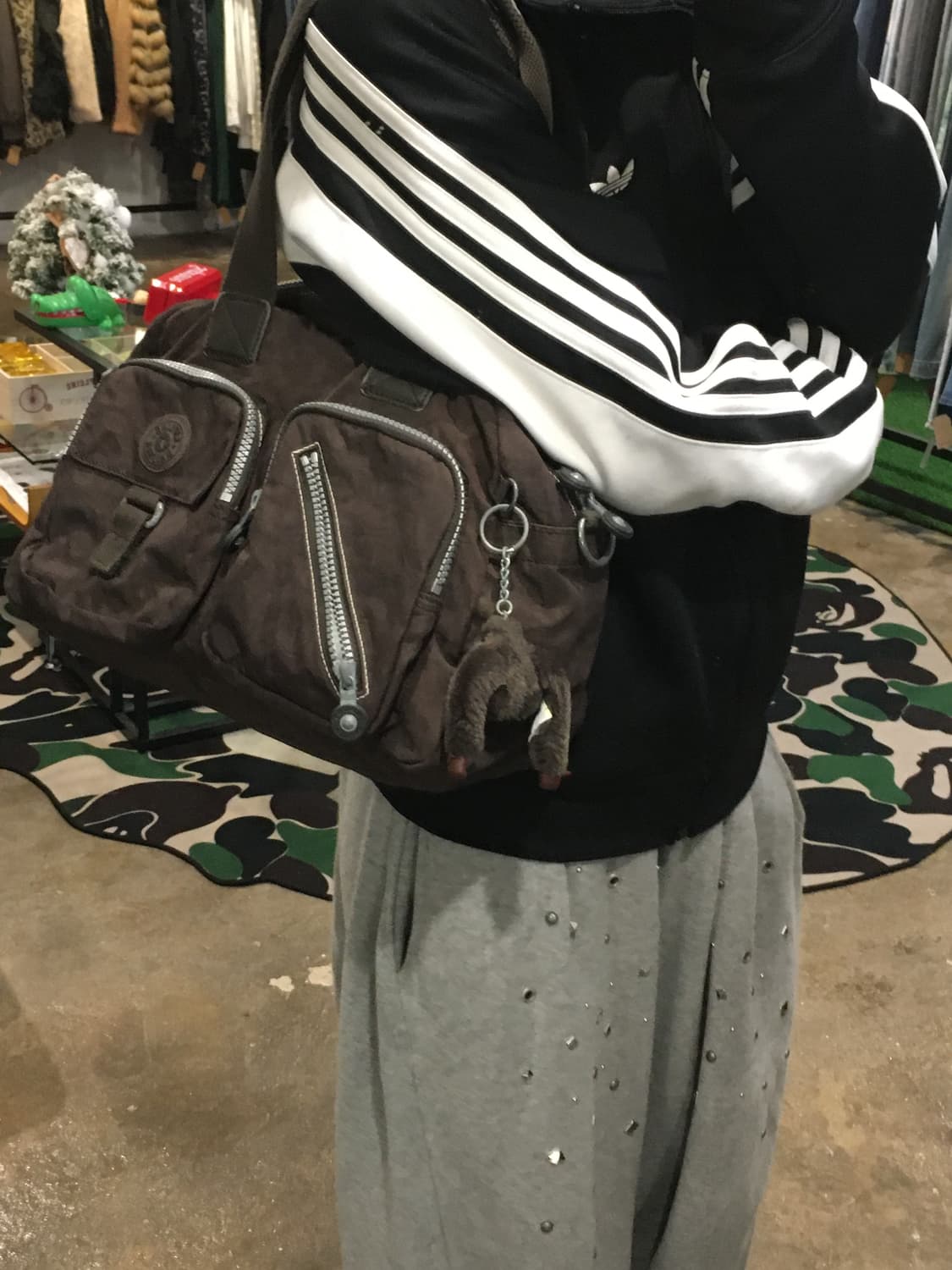 키플링 숄더백 초콜릿 상품이미지4