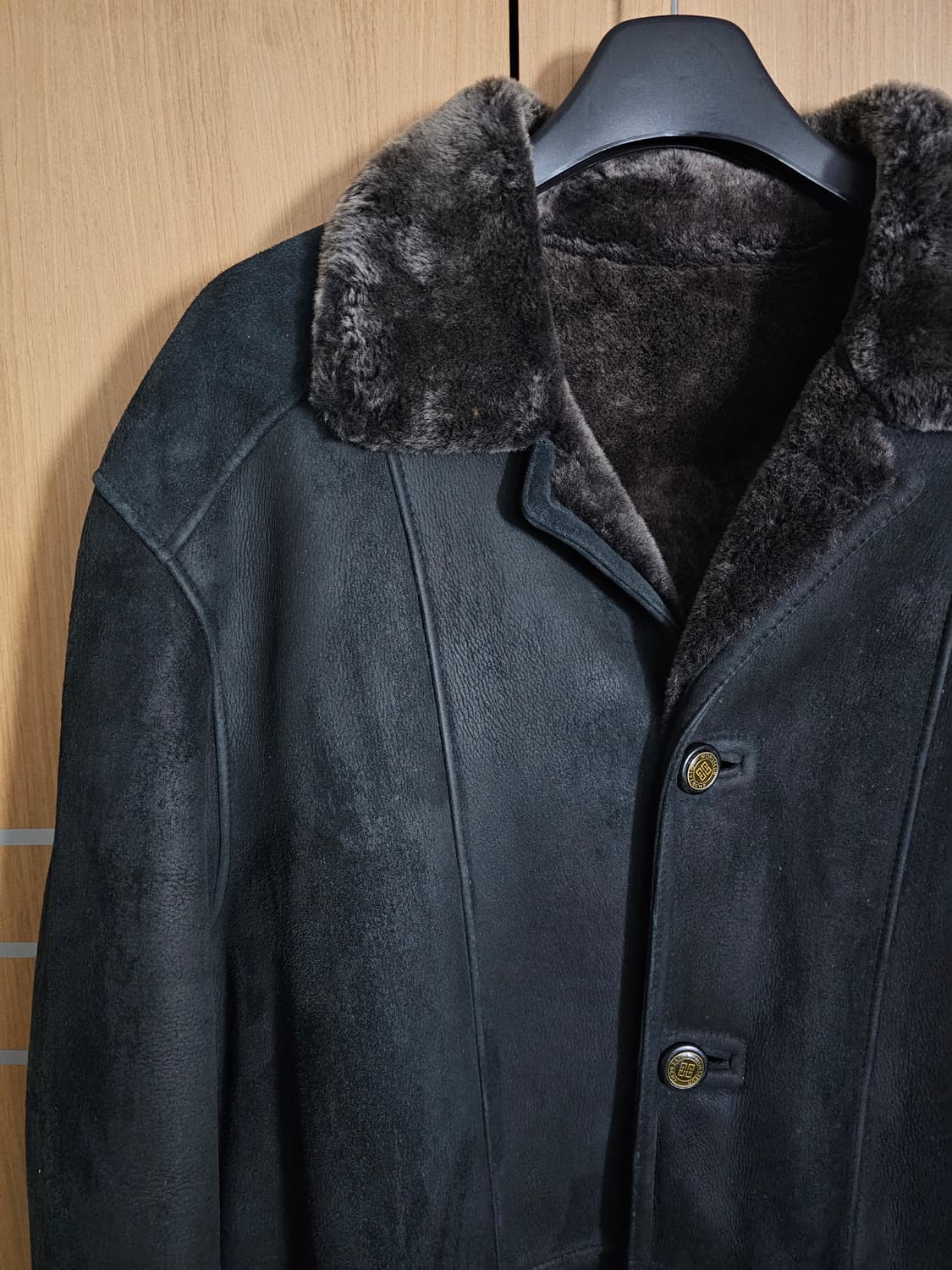 지방시 무스탕 무톤 코트 상품이미지5