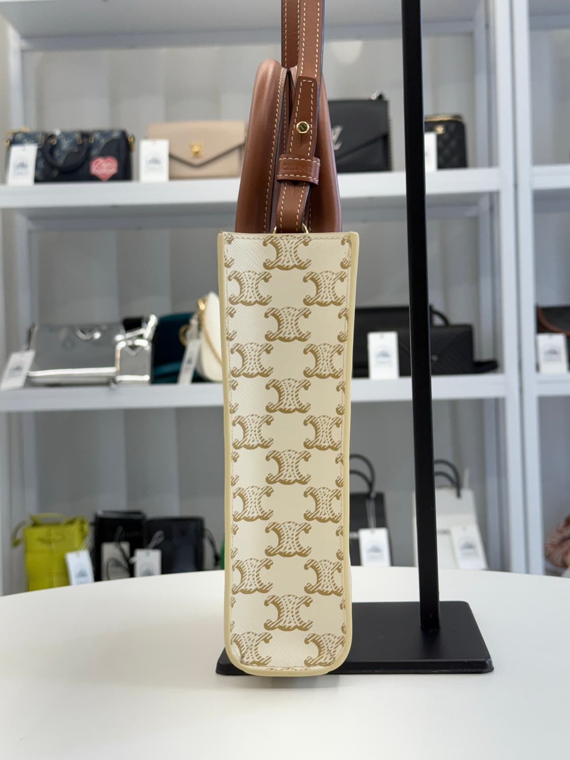 [미니] 셀린느 트리옹프 버티컬 카바스백 상품이미지3