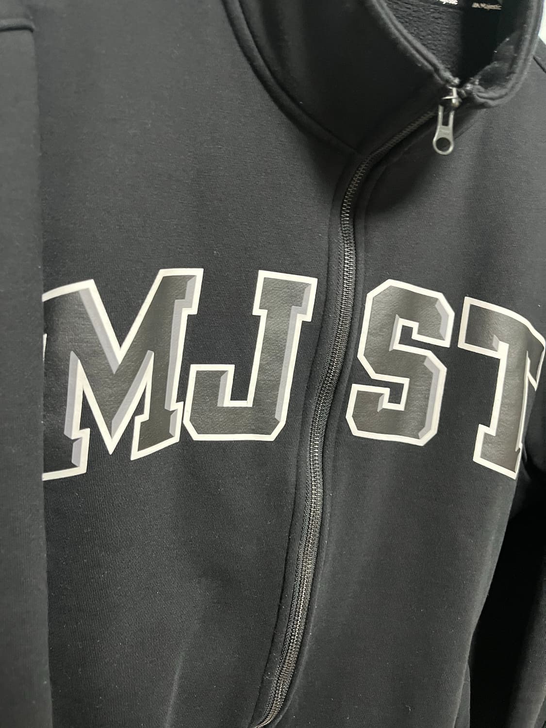 마제스틱 MJST 로고 스웨트 집업 상품이미지2