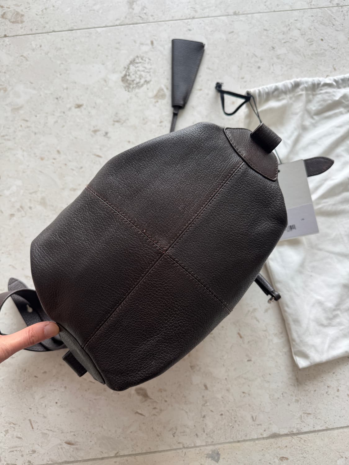 르메르 Lemaire 폴디드 백 다크 브라운 제니 가방 새상품 컨디션은  상품이미지8