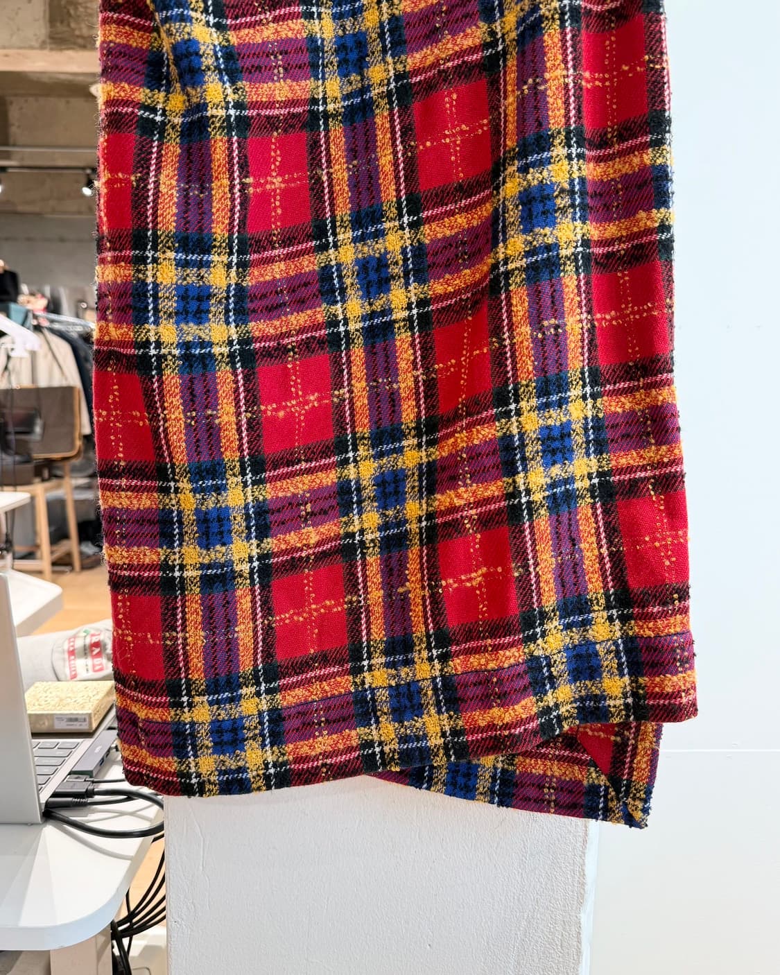 비비안 웨스트우드 레드 타탄체크 미디스커트  상품이미지5