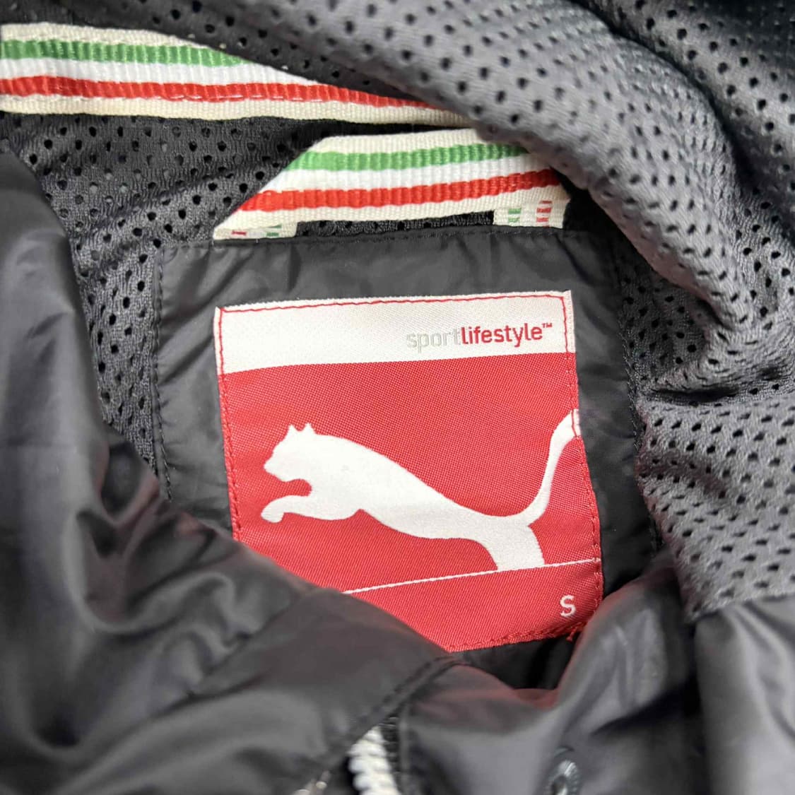 퓨마 x 페라리 블랙 윈드브레이커 자켓 트랙탑 희귀져지(S) 상품이미지4