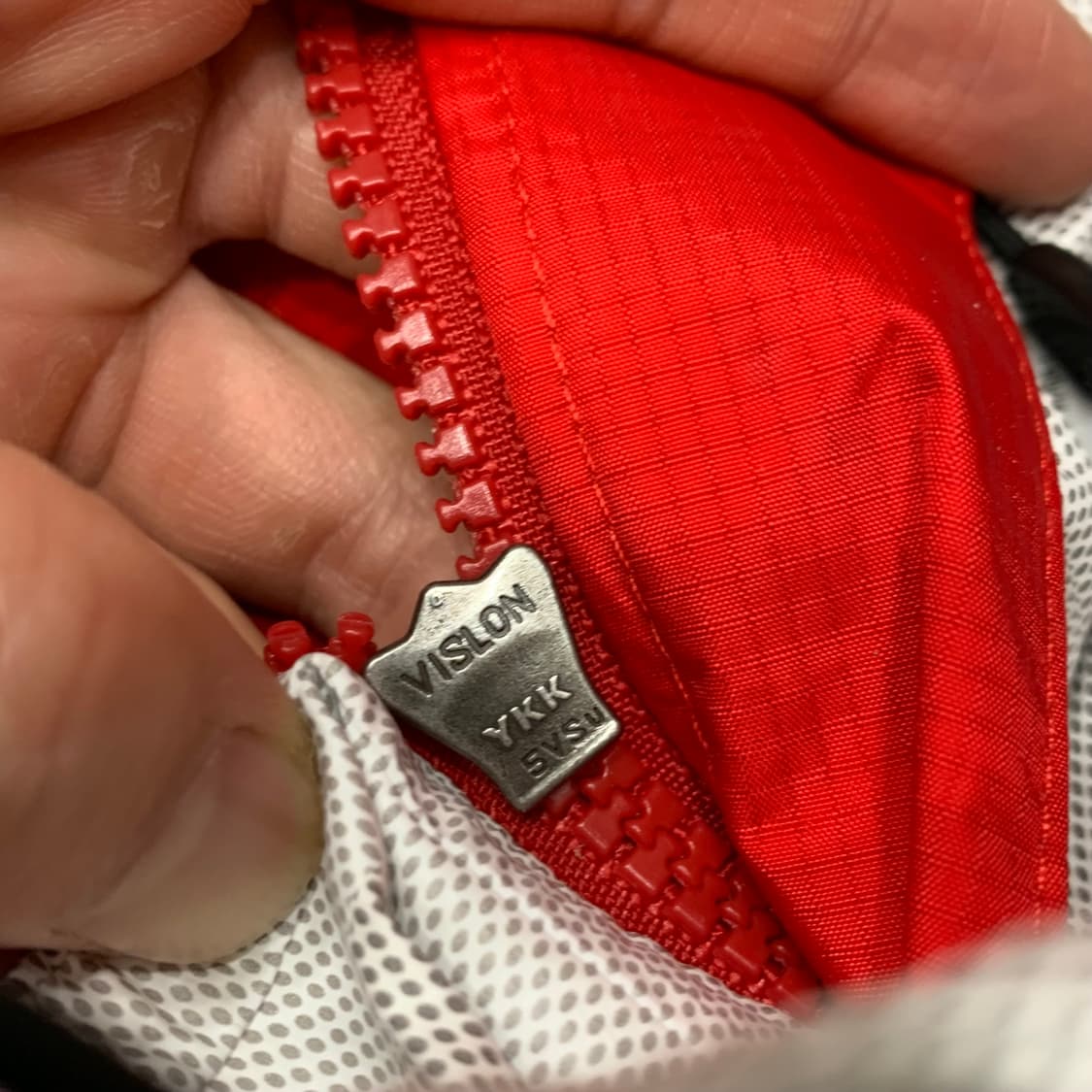 파타고니아 레드 바람막이(정품) 상품이미지7