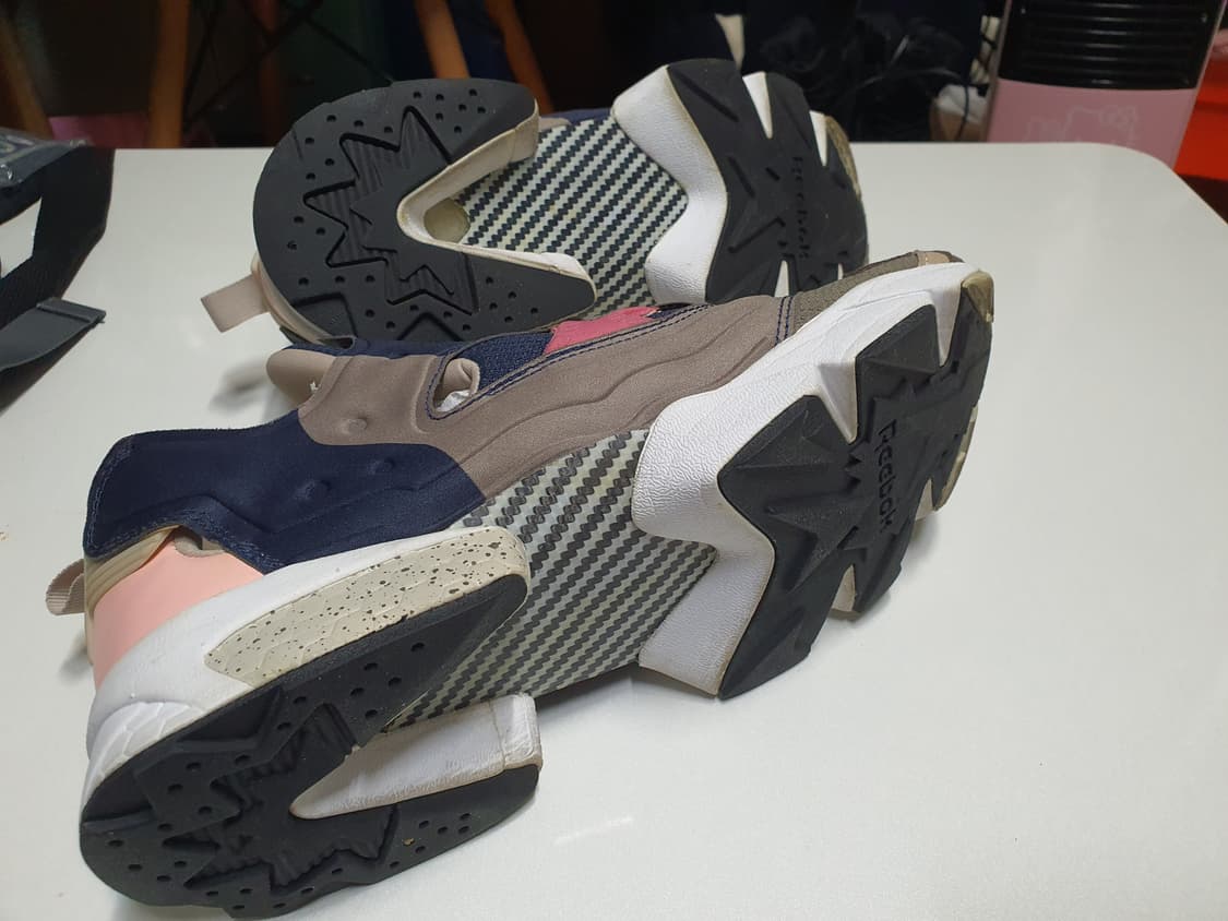 리복 펌프 퓨리 사쿠라 275 상품이미지7