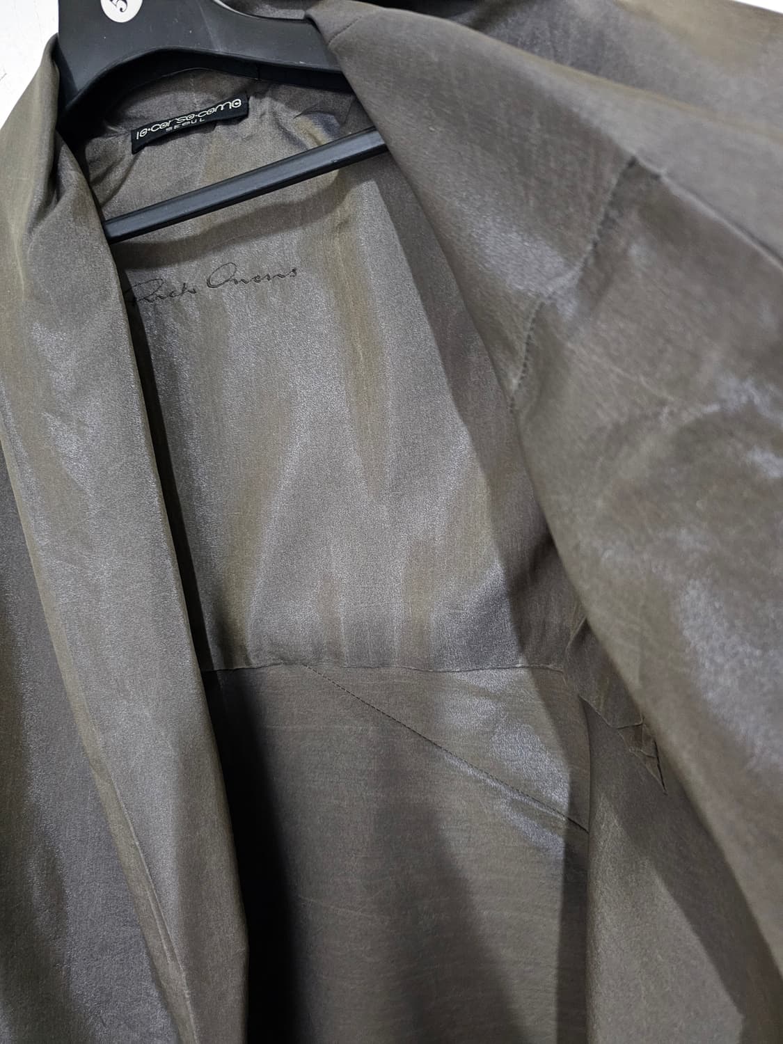 릭오웬스 카키색상 실크40%고가라인 고급광택 쟈켓 (작은55~55) 상품이미지5