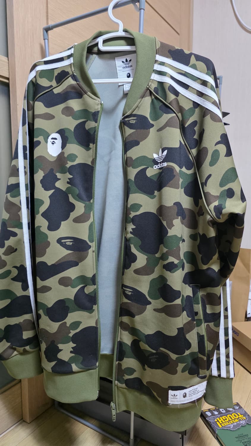 베이프 아디다스 카모 트랙탑 상품이미지1