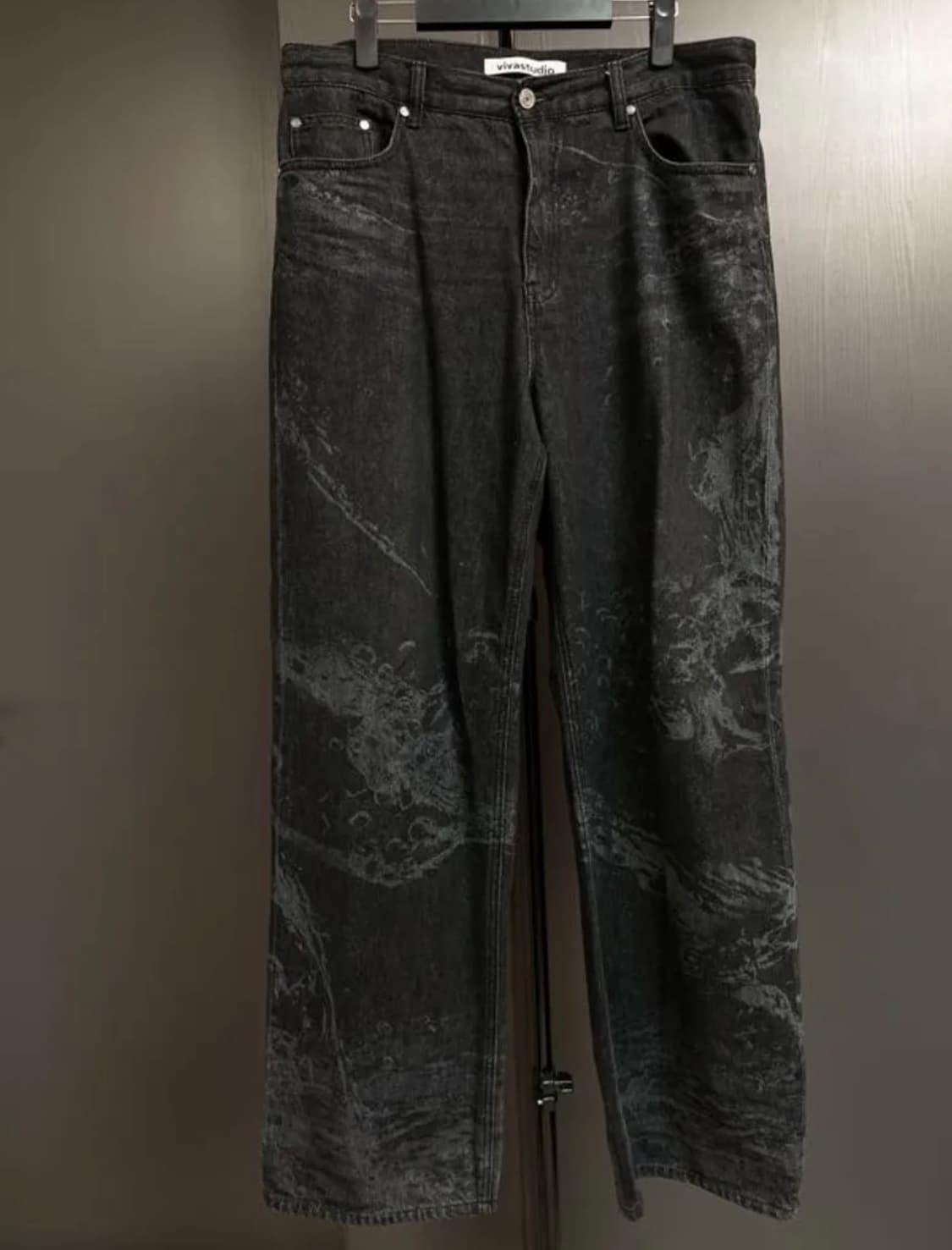 비바스튜디오 WAVE WASHING DENIM PANTS [BLACK] 상품이미지2