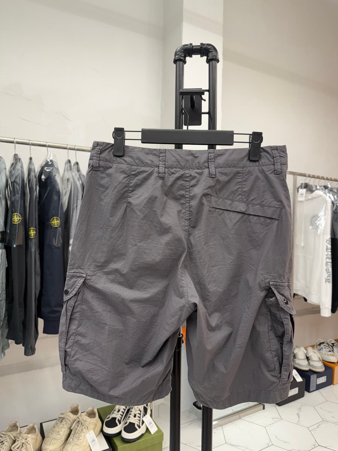 [W28 / RE] 스톤아일랜드 카고 반바지 상품이미지2