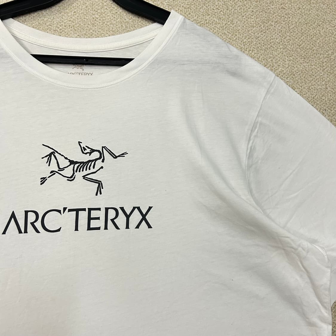 (XL) 아크테릭스 빅로고 화이트 라운드 반팔티 상품이미지4