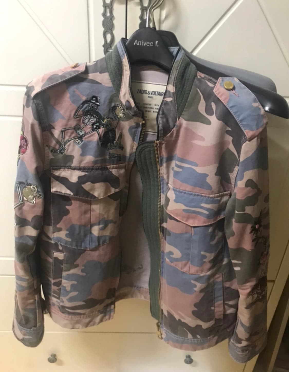 쟈딕앤볼테르 자수 자켓 xs 상품이미지1