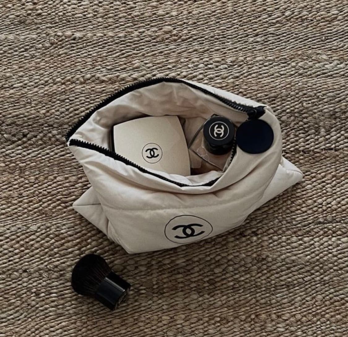 샤넬뷰티 패딩 클러치  상품이미지3