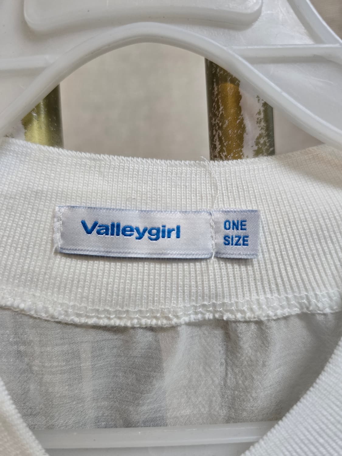 Valleygirl 화이트 봄버 점퍼 상품이미지4