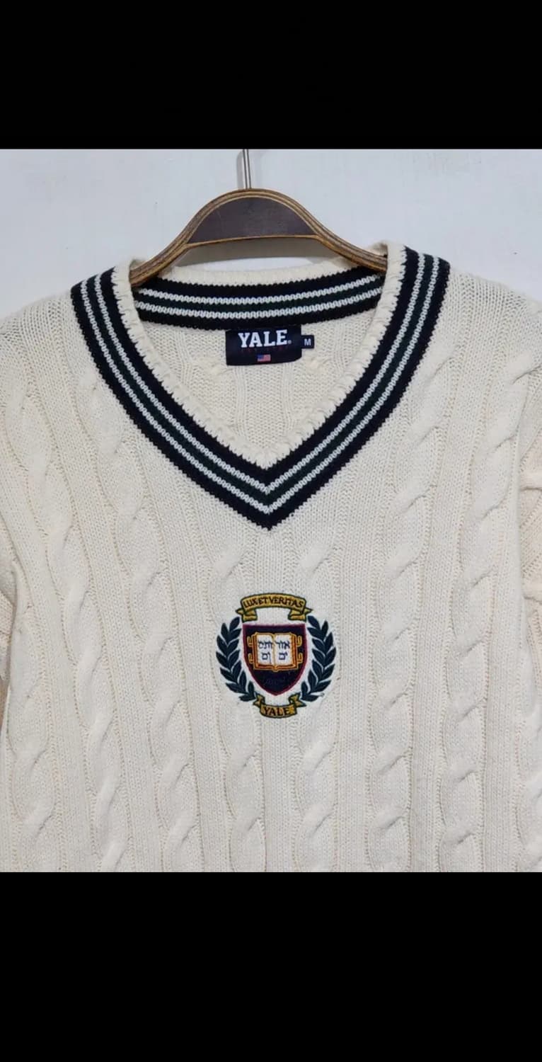 (L) 예일 케이블 니트 아이보리 꽈배기 스웨터 브이넥  상품이미지2