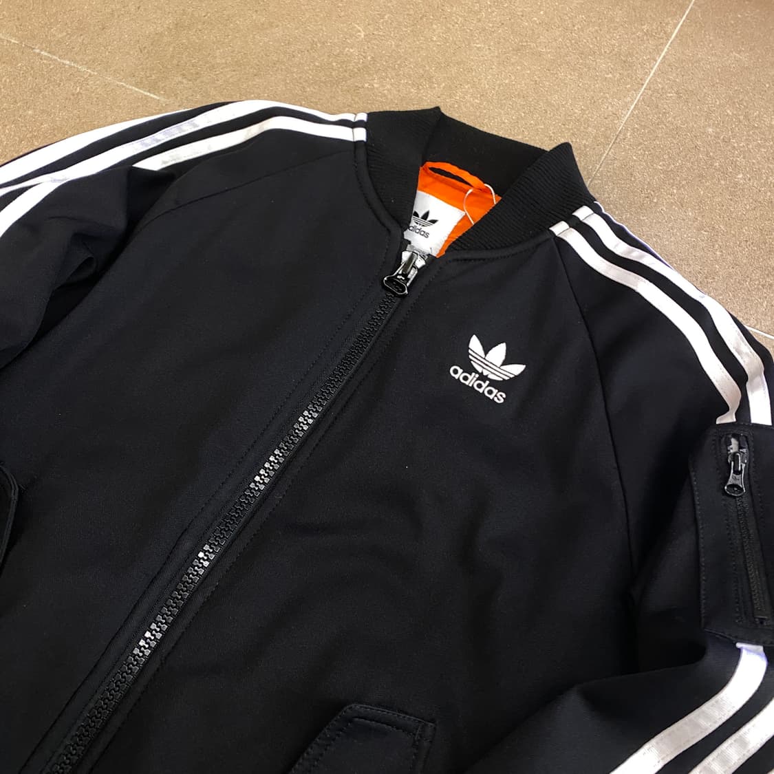 아디다스 봄버 자켓 상품이미지3