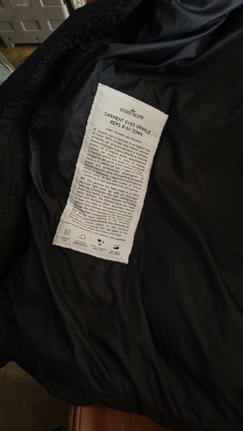 스톤아일랜드 40522 크링클랩스 후드 패딩 블랙 상품이미지5