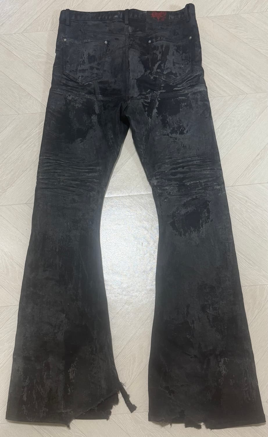 [3] EMOSTANCECLUB COATED FLARE JEANS 상품이미지2