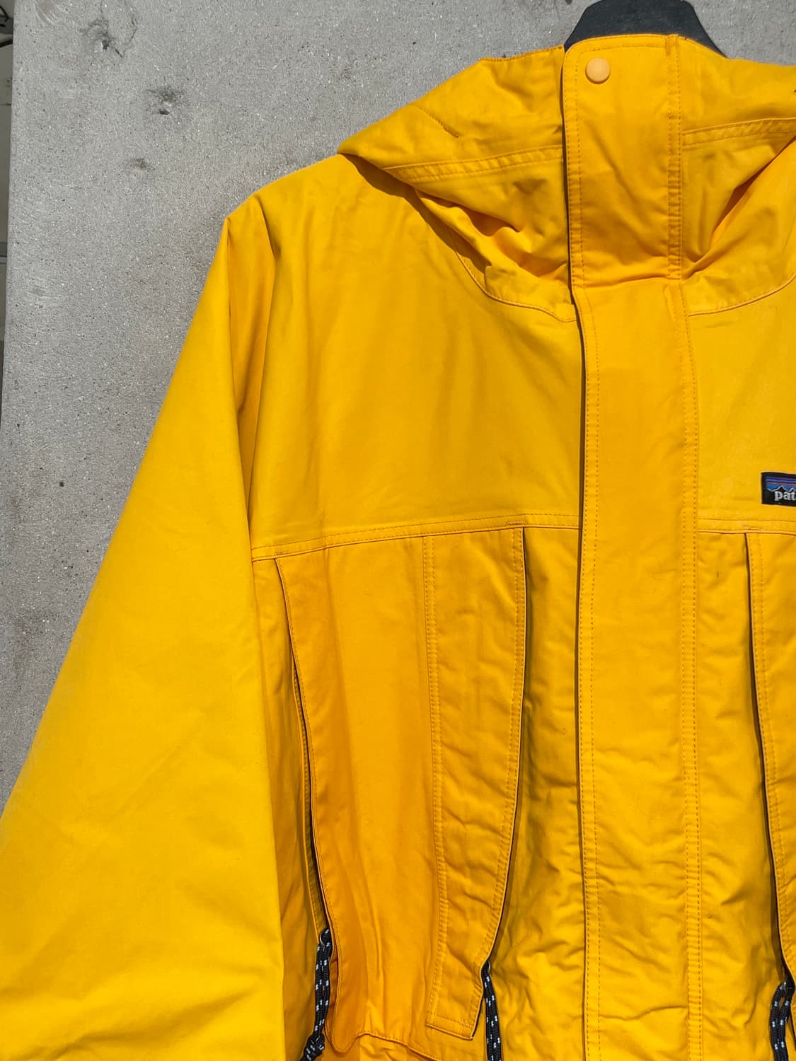 파타고니아 옐로우 나일론 마운틴 자켓 상품이미지2