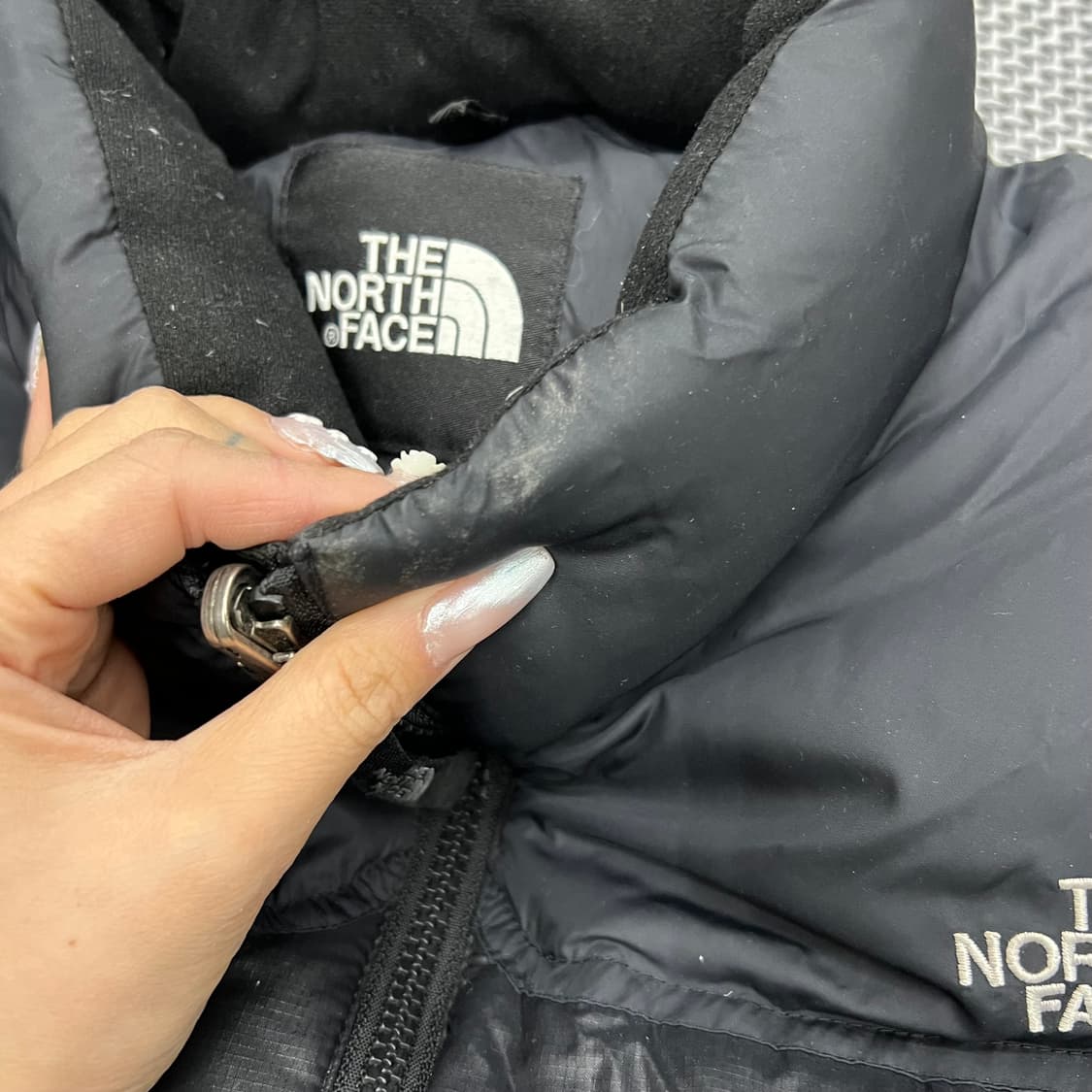 노스페이스 블랙 눕시 700 패딩 90 상품이미지6