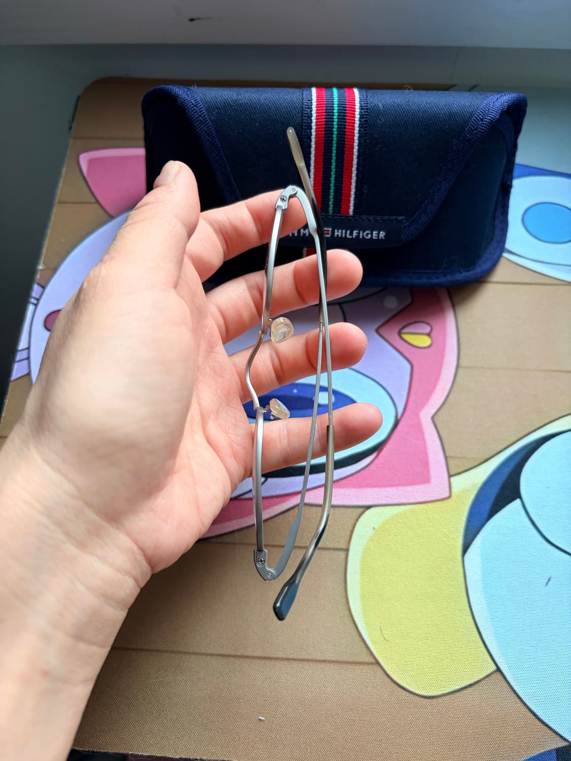 타미 힐피거 티타늄 실버 안경 상품이미지5