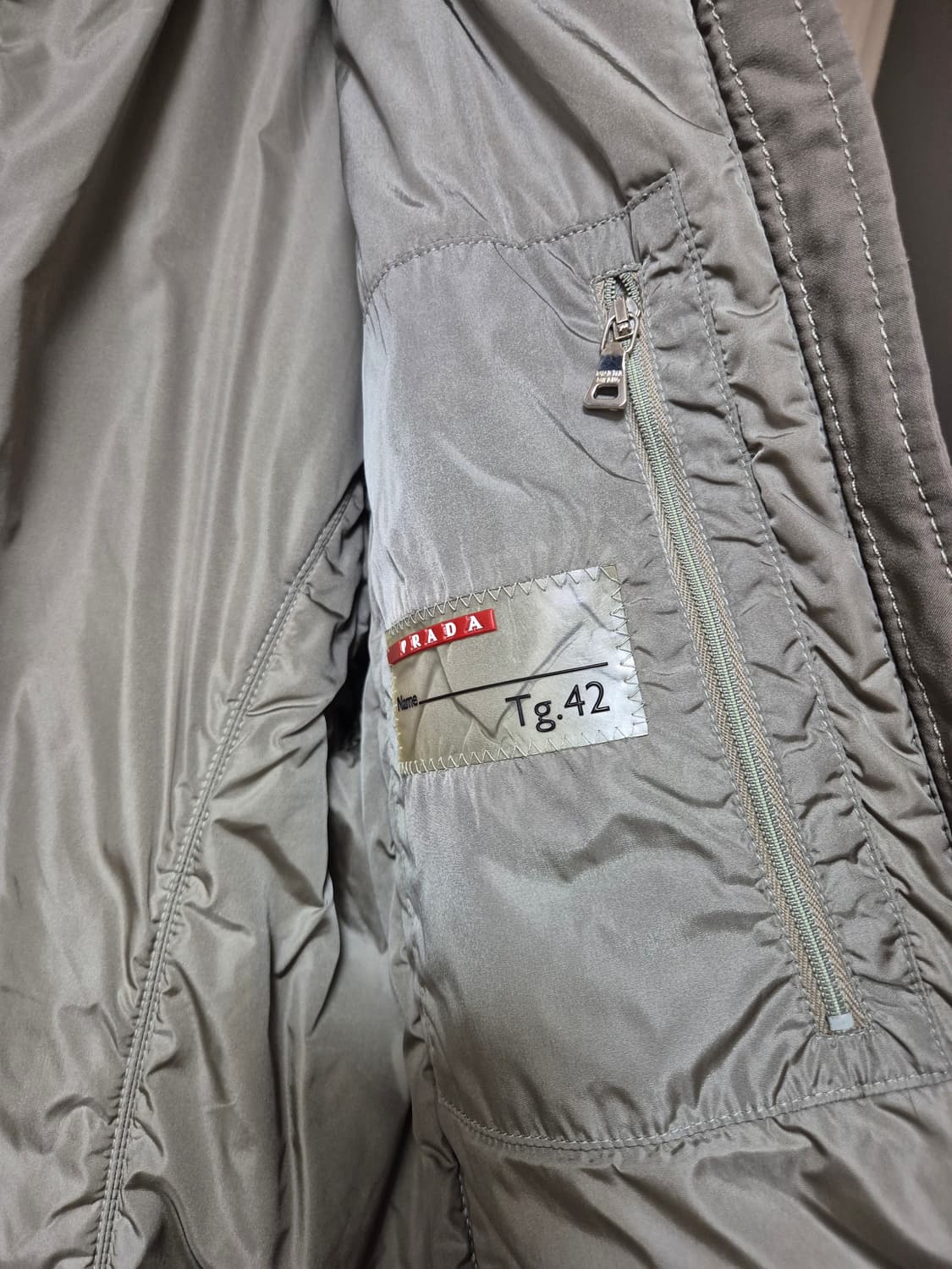 (정품) 프라다 투웨이 나일론 롱패딩 코트 누빔점퍼 42 (여성) 상품이미지7